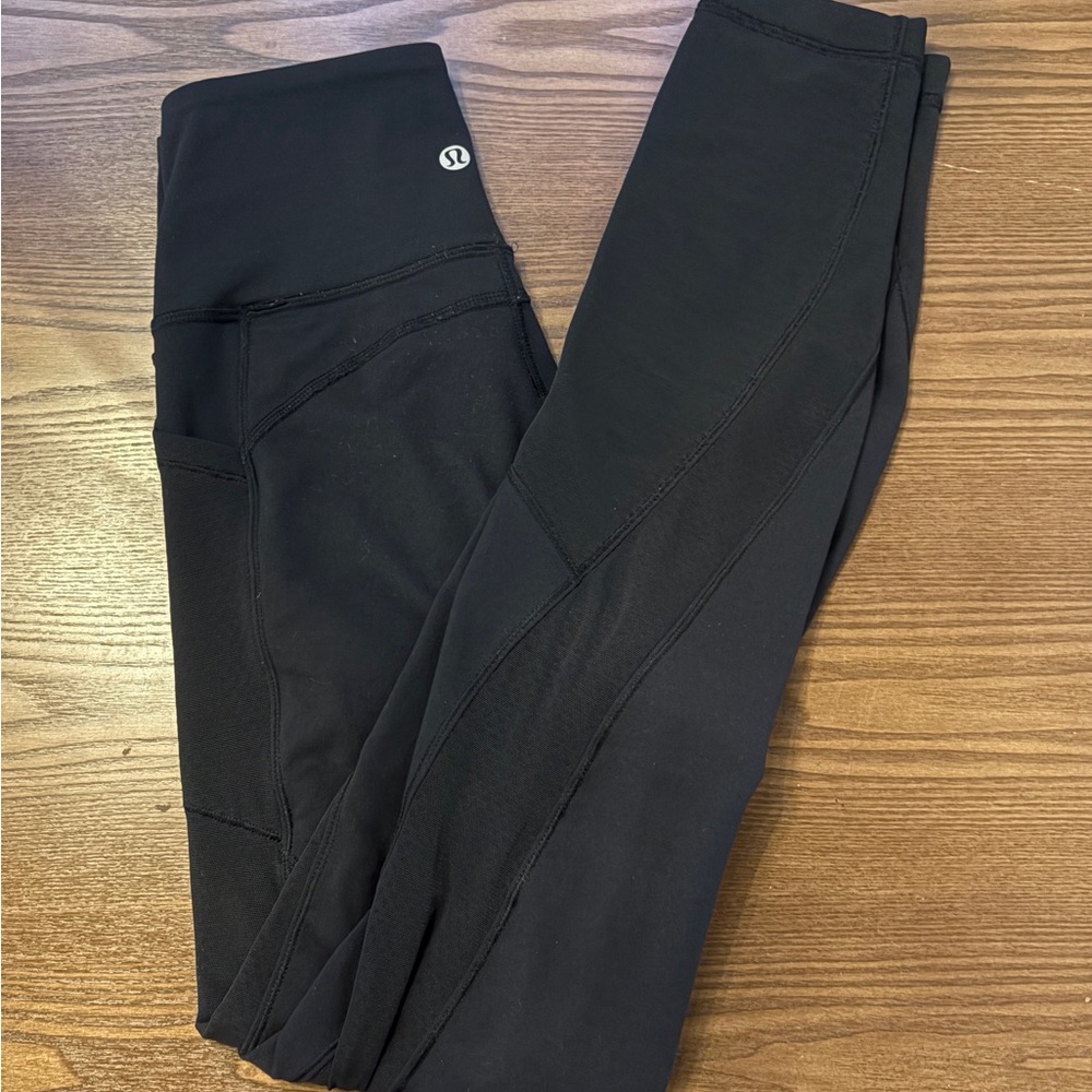 Black Lululemon leggings! Size 4